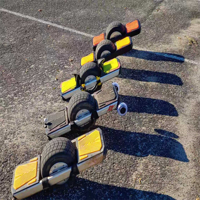 CER 18km bis 25km Skateboard 700W 13m/H Reifen-10.5Ah eins